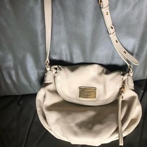 Marc by Marc Jacobs Natasha Crossbody Purse in Crème.